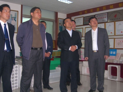 跟著國家政策走——耐材行業(yè)發(fā)展的"財富密碼"