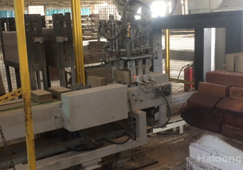 耐火磚全自動(dòng)生產(chǎn)線——自動(dòng)檢測、碼垛客戶現(xiàn)場